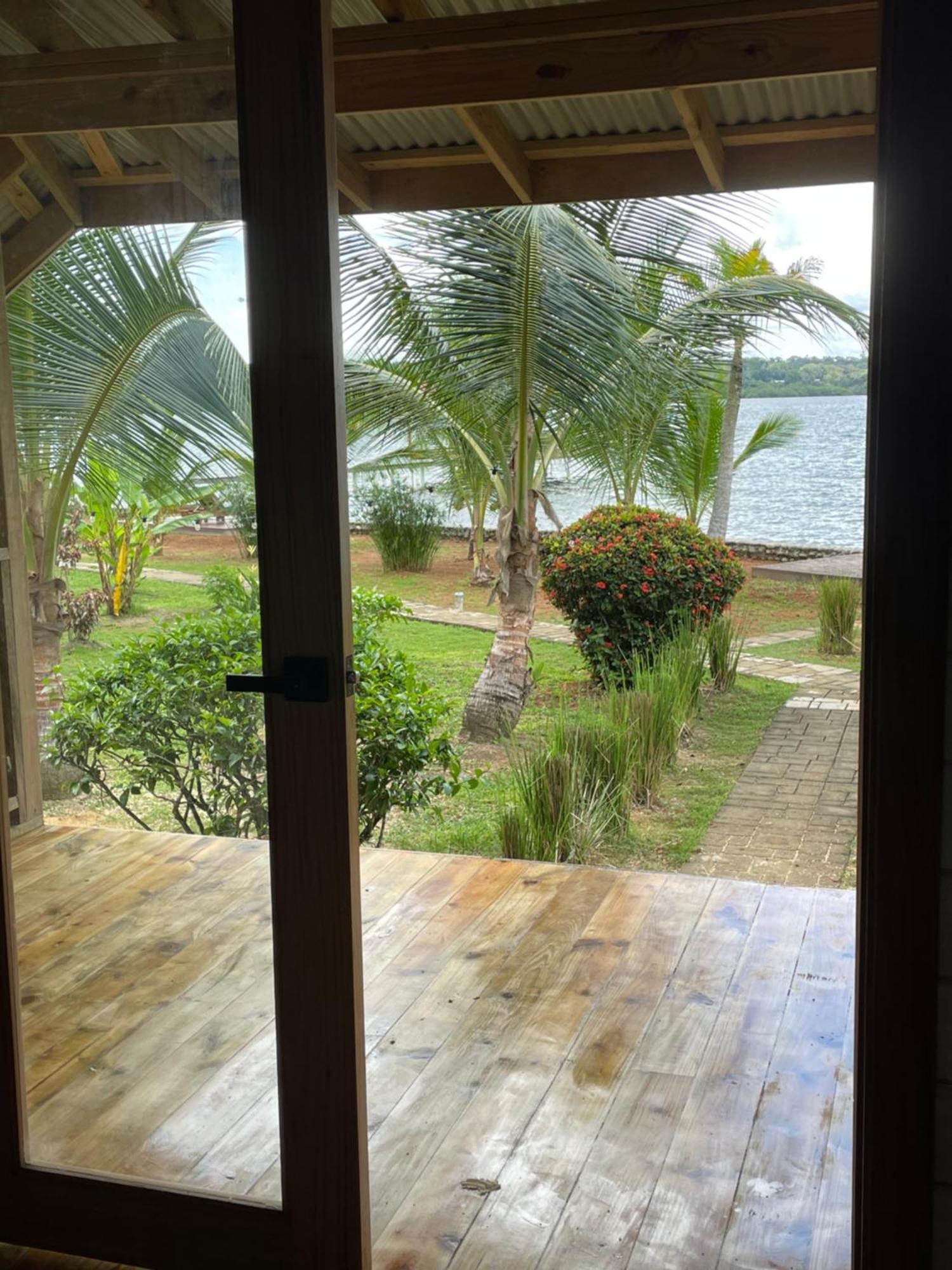 Dolphin Blue Paradise Bocas del Toro Exterior photo